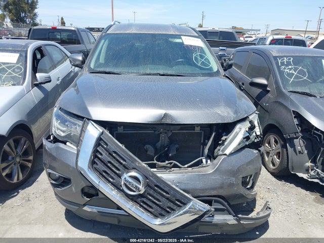 5N1DR2MM1KC625259 Nissan Pathfinder Sv
