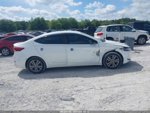 5NPD84LF2JH312455 Hyundai ELANTRA SEL