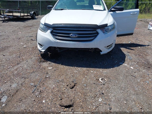 1FAHP2D80GG105302 Ford TAURUS SE