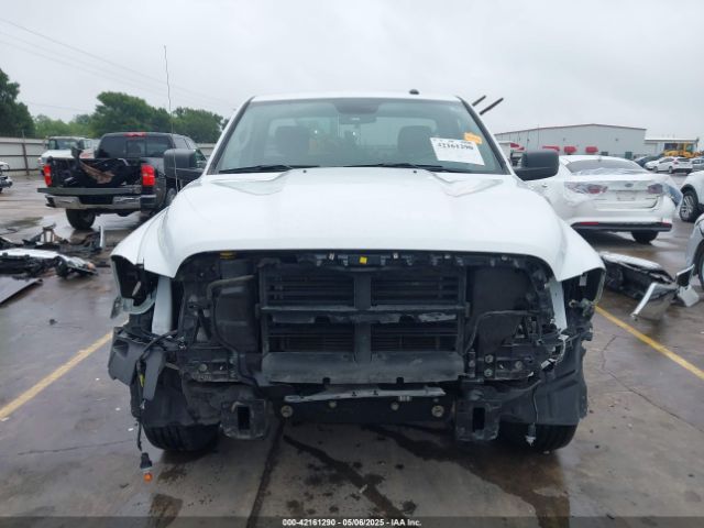 3C6JR6AT9NG210824 RAM 1500 Classic Tradesman  4x2 6'4 Box