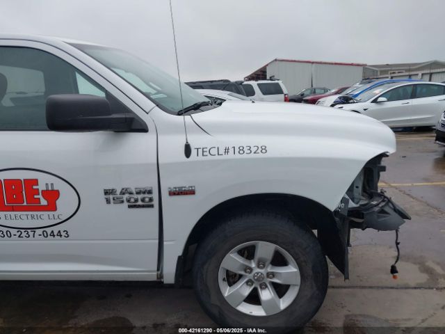 3C6JR6AT9NG210824 RAM 1500 Classic Tradesman  4x2 6'4 Box