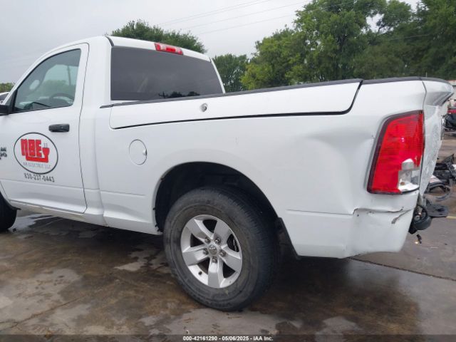 3C6JR6AT9NG210824 RAM 1500 Classic Tradesman  4x2 6'4 Box