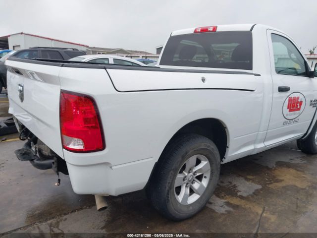 3C6JR6AT9NG210824 RAM 1500 Classic Tradesman  4x2 6'4 Box