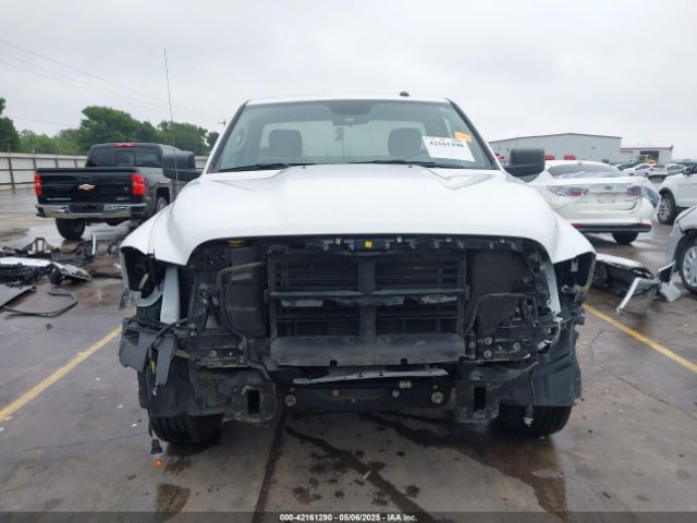 3C6JR6AT9NG210824 RAM 1500 Classic Tradesman  4x2 6'4 Box