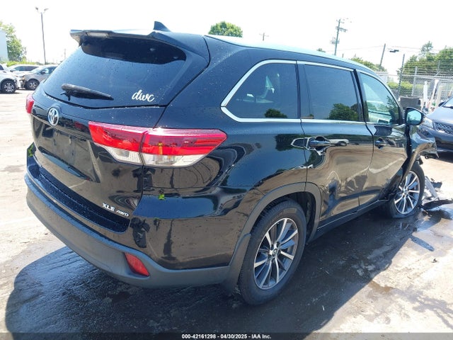 5TDJZRFH0HS370238 Toyota Highlander Xle