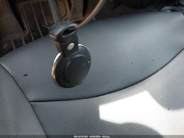 2011 MINI COOPER WMWZN3C56BT132924 Photo 10