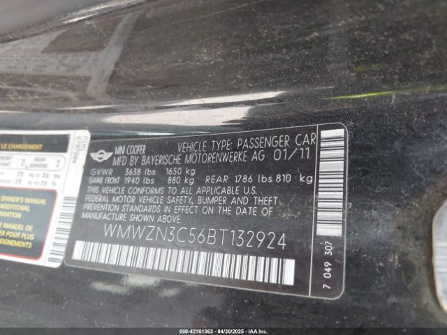 2011 MINI COOPER WMWZN3C56BT132924 Photo 8