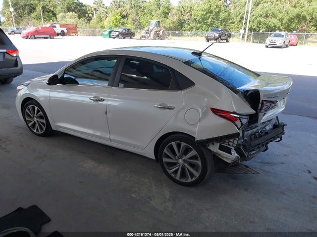 Hyundai Accent Limited 2019 3KPC34A30KE059385 Image 3