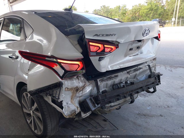 Hyundai Accent Limited 2019 3KPC34A30KE059385 Image 6