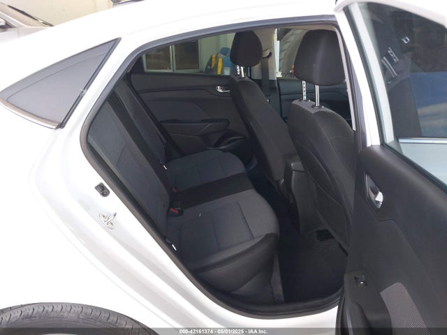 Hyundai Accent Limited 2019 3KPC34A30KE059385 Image 8