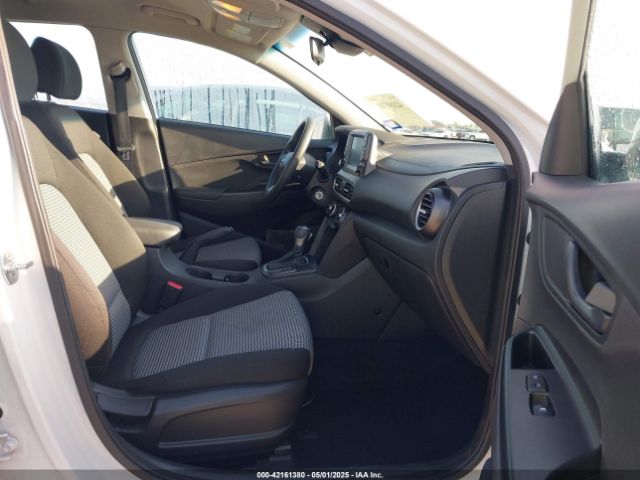 KM8K12AA7LU441738 Hyundai Kona Se
