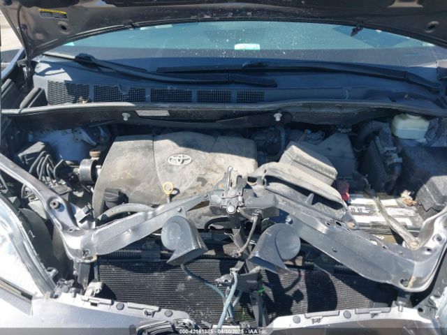 2018 TOYOTA SIENNA 5TDYZ3DC4JS963223 Photo 9