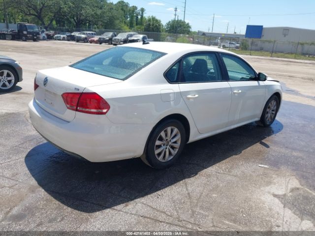 1VWAT7A38FC030199 Volkswagen Passat 1.8t Wolfsburg Edition