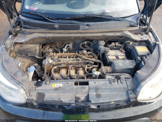 KNDJN2A29F7205589 KIA Soul