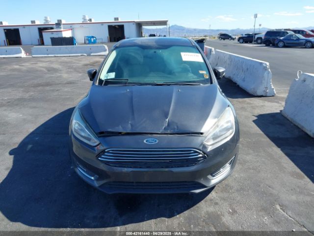 1FADP3N25HL299817 Ford Focus Titanium