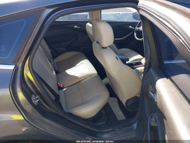 1FADP3N25HL299817 Ford Focus Titanium