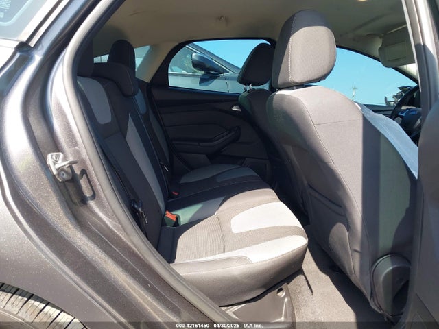 1FADP3K20EL349958 Ford FOCUS SE