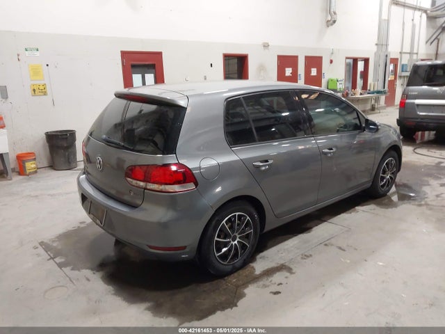 Volkswagen Golf 2014 WVWDB7AJ7EW002599 Image 4