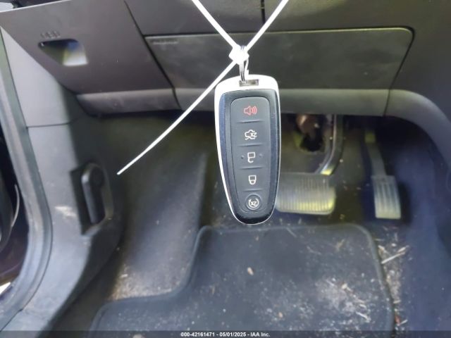 1FADP5CU5GL102045 Ford C-max Energi Sel