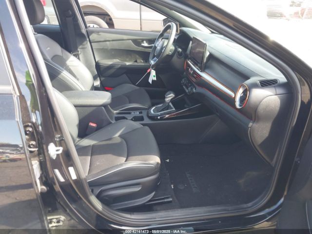 3KPF54AD3NE495460 KIA Forte Gt-line