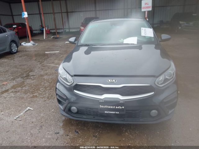 3KPF24AD4ME394810 KIA FORTE FE