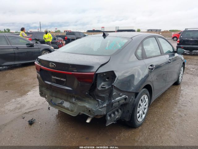 3KPF24AD4ME394810 KIA FORTE FE
