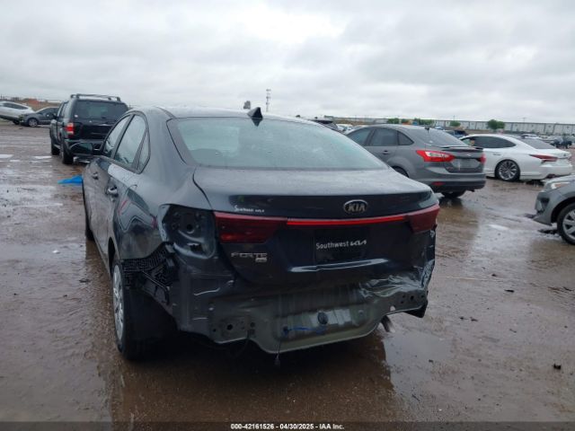 3KPF24AD4ME394810 KIA FORTE FE