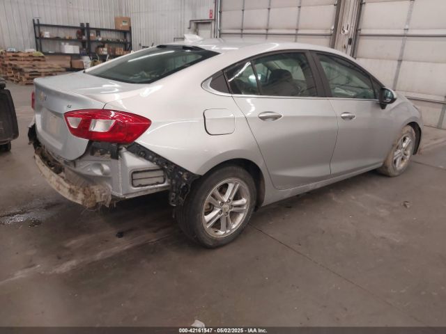 2017 CHEVROLET CRUZE 1G1BE5SM0H7113417 Photo 3