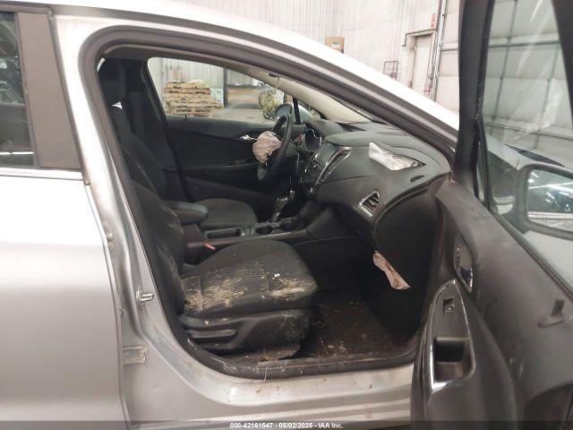 2017 CHEVROLET CRUZE 1G1BE5SM0H7113417 Photo 4