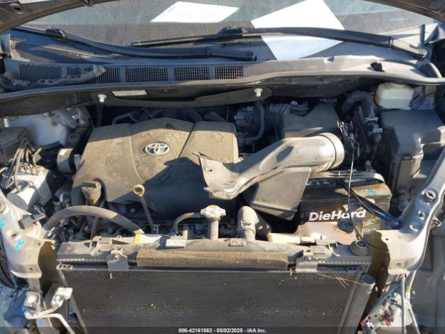 2018 TOYOTA SIENNA 5TDJZ3DC3JS190746 Photo 9