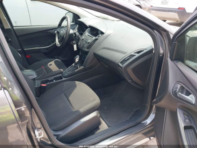 1FADP3K24HL318684 Ford FOCUS SE