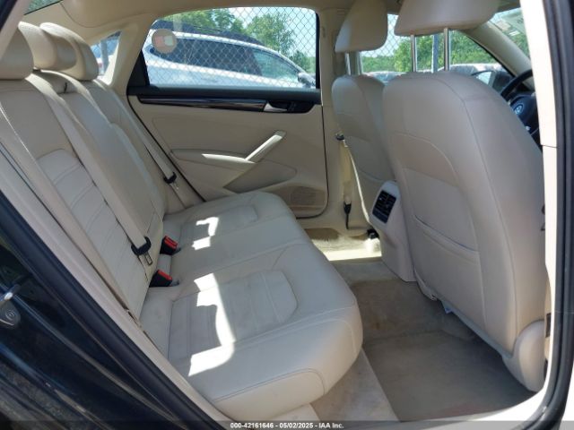 1VWCT7A30FC023742 Volkswagen Passat 1.8t Sel Premium