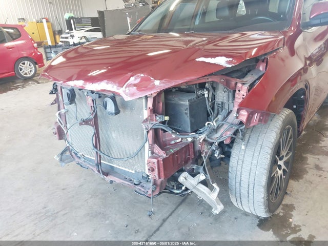 5TDJZRFH0JS886105 Toyota Highlander Se