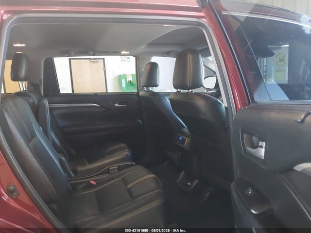 5TDJZRFH0JS886105 Toyota Highlander Se