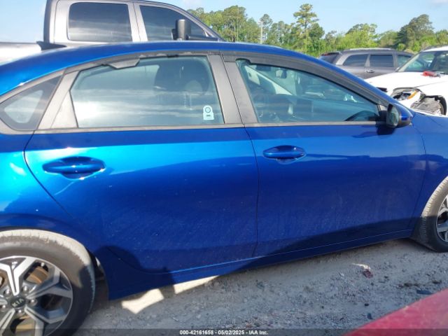 3KPF24AD6ME359587 KIA Forte Lxs