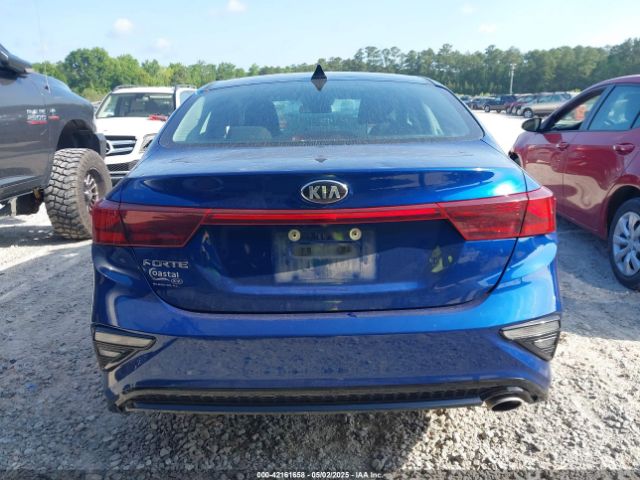 3KPF24AD6ME359587 KIA Forte Lxs