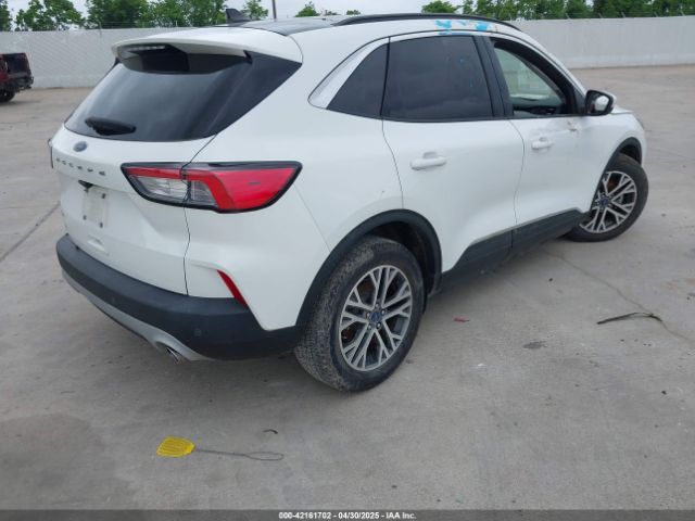 1FMCU0H6XNUA83488 Ford ESCAPE SEL