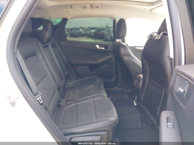 1FMCU0H6XNUA83488 Ford ESCAPE SEL