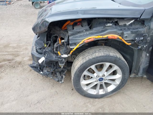 3FA6P0SU3KR284979 Ford Fusion Energi Titanium