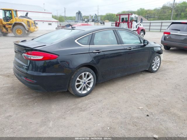 3FA6P0SU3KR284979 Ford Fusion Energi Titanium