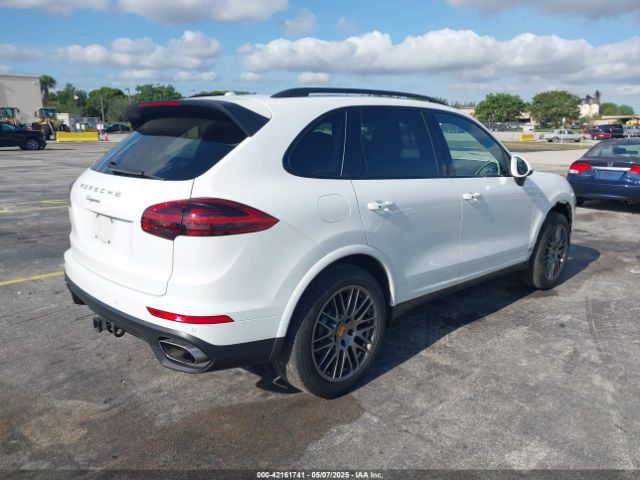 2018 PORSCHE CAYENNE WP1AA2A27JKA02278 Photo 3