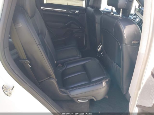 2018 PORSCHE CAYENNE WP1AA2A27JKA02278 Photo 7
