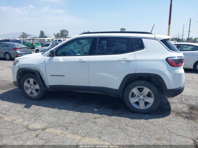 3C4NJDBB6NT235666 Jeep Compass Latitude 4x4