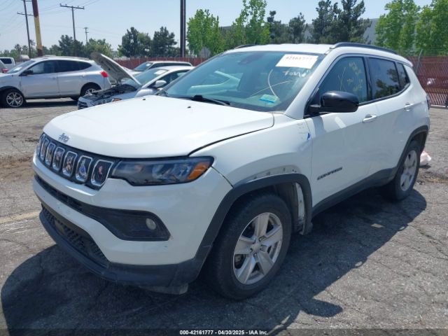 3C4NJDBB6NT235666 Jeep Compass Latitude 4x4