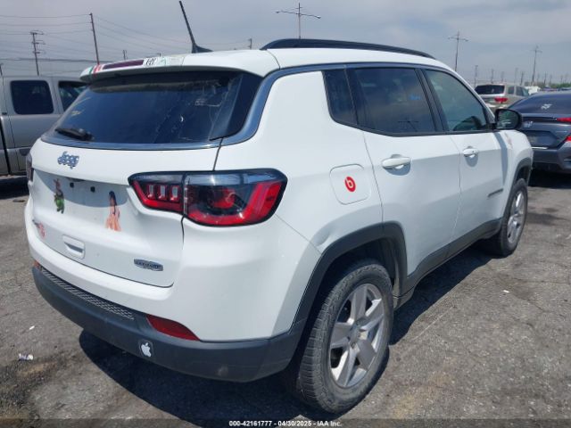 3C4NJDBB6NT235666 Jeep Compass Latitude 4x4