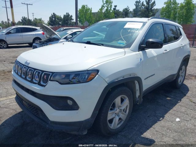 3C4NJDBB6NT235666 Jeep Compass Latitude 4x4
