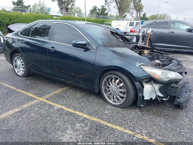 4T1BF1FK1GU559013 Toyota CAMRY SE