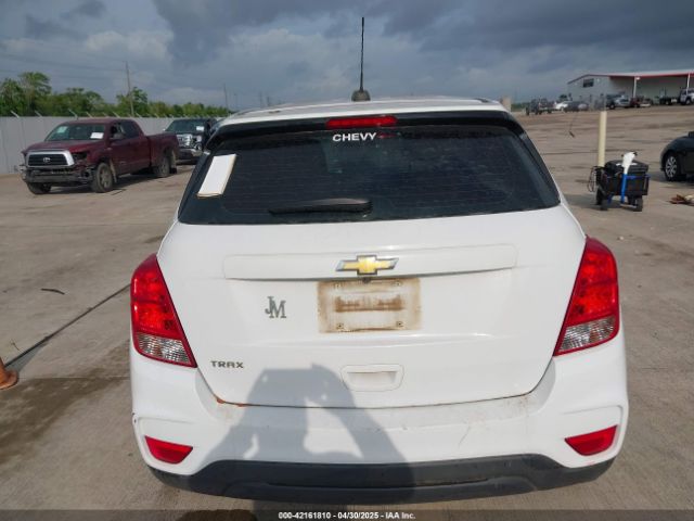 3GNCJKSB0KL233670 Chevrolet TRAX LS