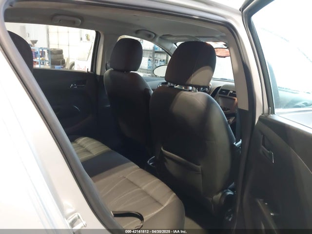 1G1JC6SH4G4142865 Chevrolet Sonic Lt Auto