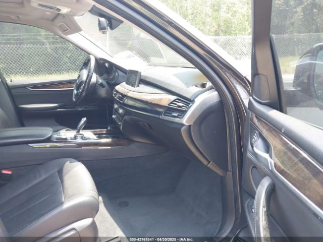 2016 BMW X5 5UXKR0C51G0P22771 Photo 4